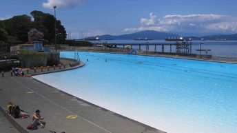 Ghé thăm bãi biển Kitsilano nổi tiếng nhất Vancouver