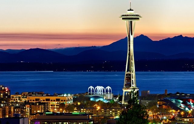 Tham quan “đĩa bay” ở thành phố Seattle