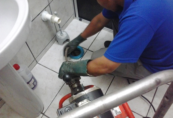 Thông cống nghẹt Bình Thạnh nhanh chóng chất lượng cao giá cả rẻ nhất thị trường